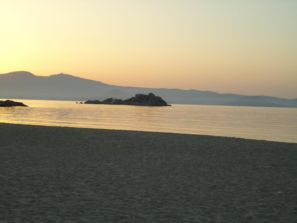 Mikri Vigla Hotel エクステリア 写真